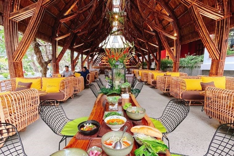 Khách sạn The Light Nha Trang